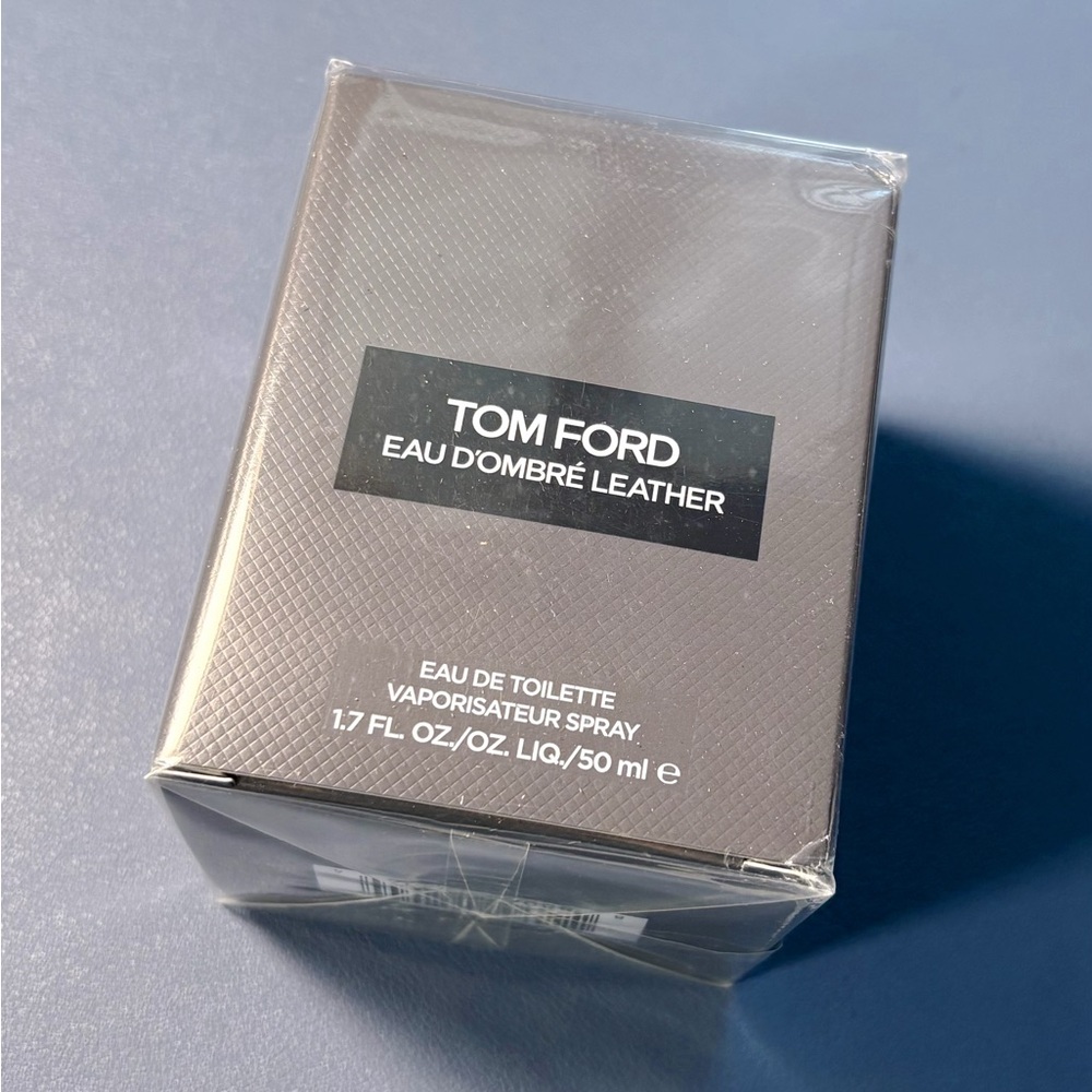 Tom Ford Eau D'Ombre Leather Eau de Toilette Vaporisateur Spray 1.7oz NEW SEALED